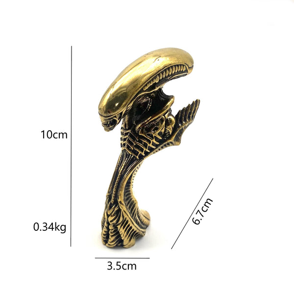 Brass Sculpture Alien vs. Iron and Blood Stautes Decoration Ornaments Exclusive Figurine Gifts
