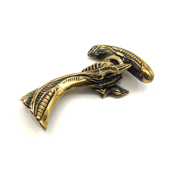 Brass Sculpture Alien vs. Iron and Blood Stautes Decoration Ornaments Exclusive Figurine Gifts
