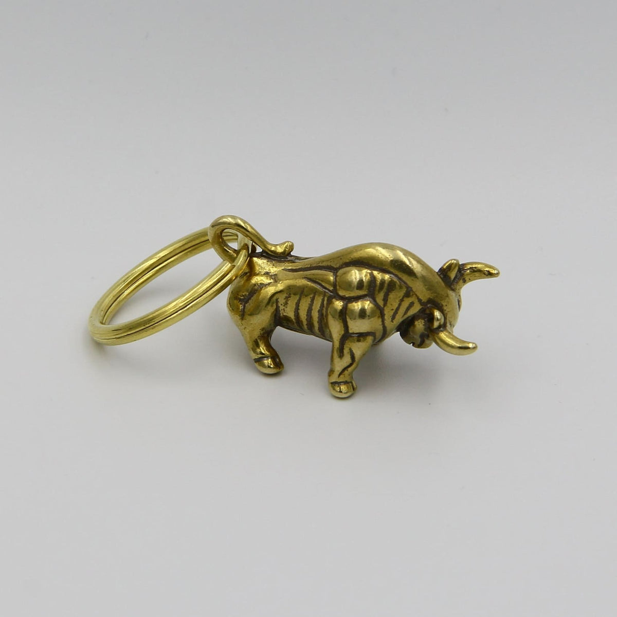 Premium Gifts Brass Bull Keychain For Decoration