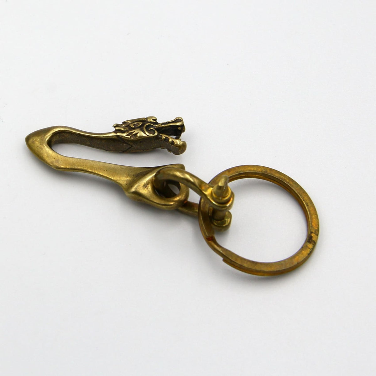 Metal Field Vintage Dragon Keychain Designer Rerto Cool for Mens Holder Brass Silver