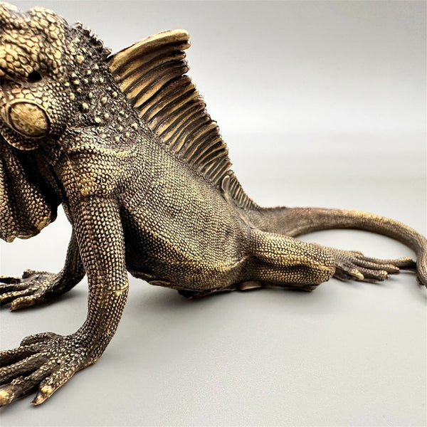 Brass Iguana Statue,House Decoration Art Ornament,Iguana Figurine,Iguana Knick Knack,Gifts for Kids