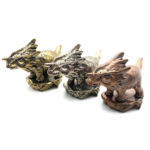 Exquisite Brass-Cast Dinosaur Sculptures: Ornamental Decor, Tactile Toy & Timeless Gift for Collectors and Kids