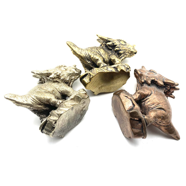 Exquisite Brass-Cast Dinosaur Sculptures: Ornamental Decor, Tactile Toy & Timeless Gift for Collectors and Kids