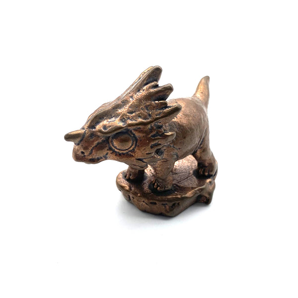 Exquisite Brass-Cast Dinosaur Sculptures: Ornamental Decor, Tactile Toy & Timeless Gift for Collectors and Kids