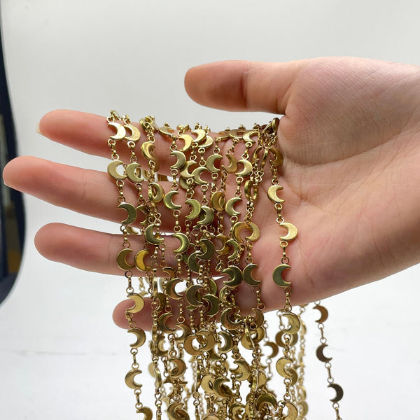 Vintage Gold Crescent Moon Dainty Chain