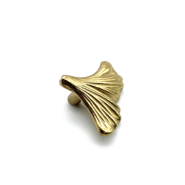Maple Leaf Design Drawer Knob | Heavy Brass Drawer Pulls | Cabinet Handles for Wardrobe, Wine Cellar & Luxury Furniture