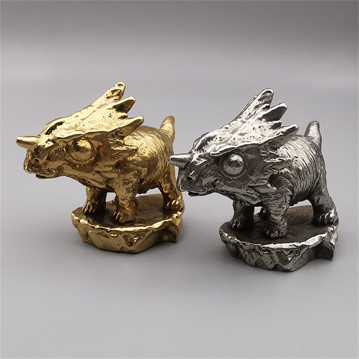 Brass Art Triceratops Sculpture Home&Office Decoration Figurine Desk Statue Ornaments