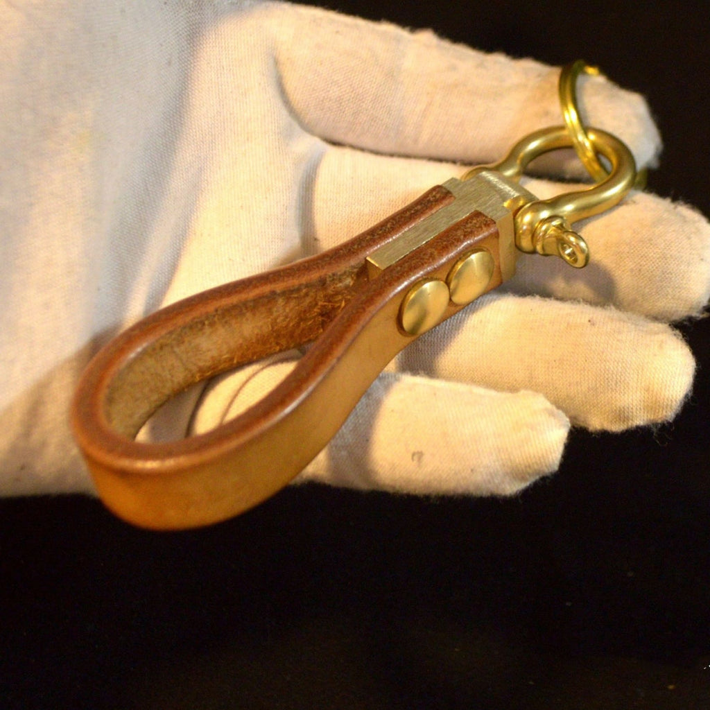Handmade Leather Brass Keyrings Small KeyChain Leather Keyring Car Key –  iChainWallets