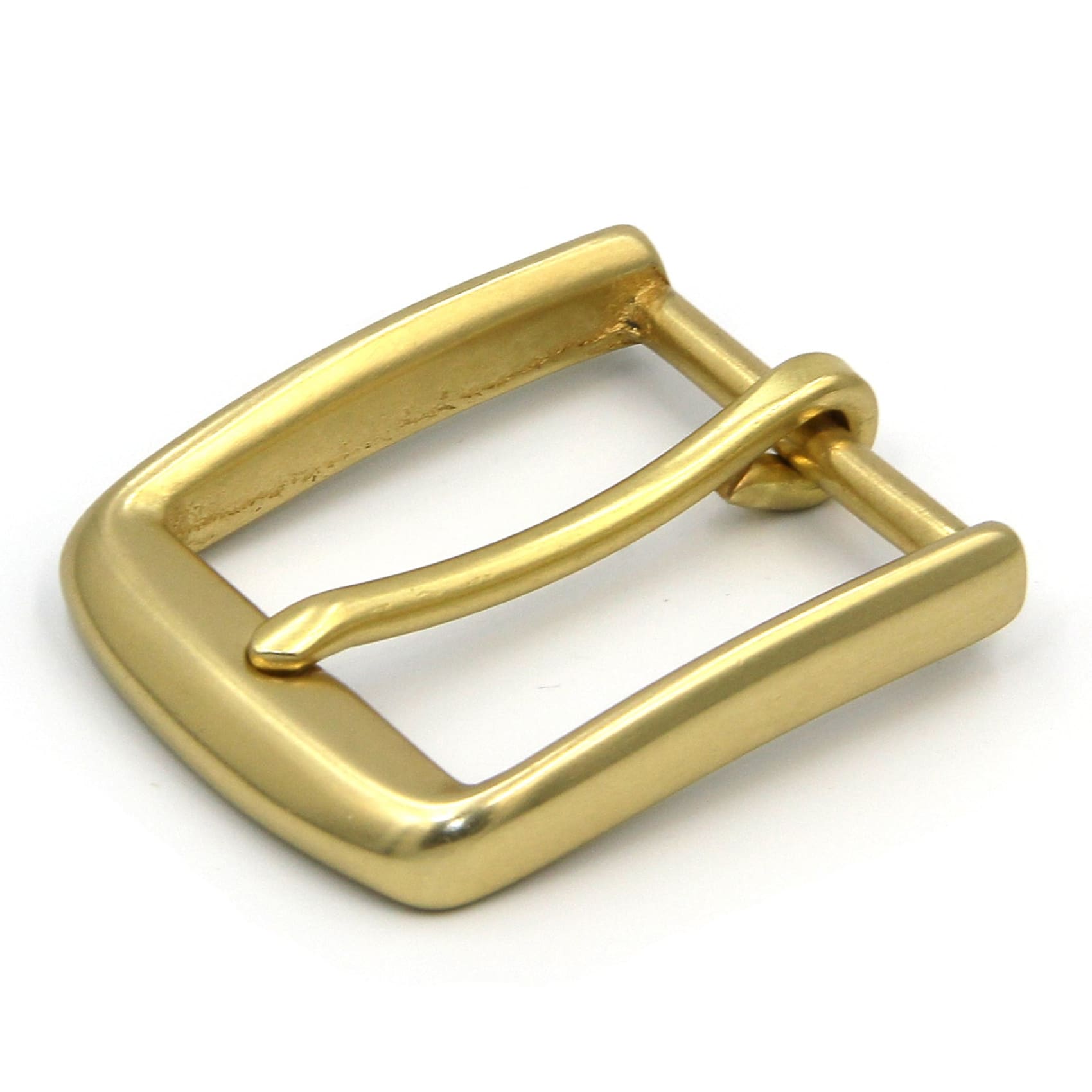 1.5 Classic Buckle in Matte Gold