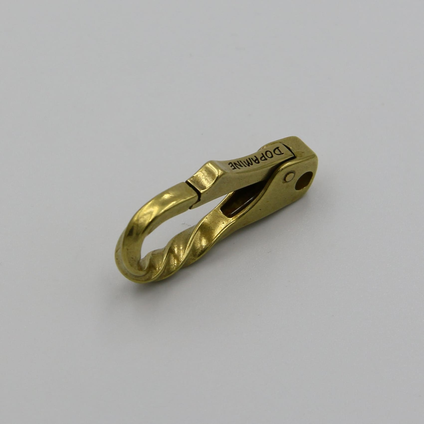 twisted-gold-lobster-clasp-